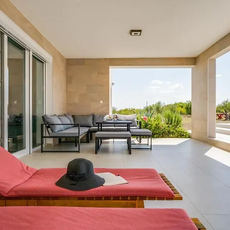 Kotari In Zemunik Gornji - Haus Fuer 10-12 Personen * Gornji Zemunik