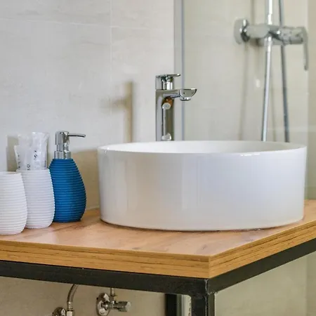 Villa Kotari In Zemunik Gornji - Haus Fuer 10-12 Personen