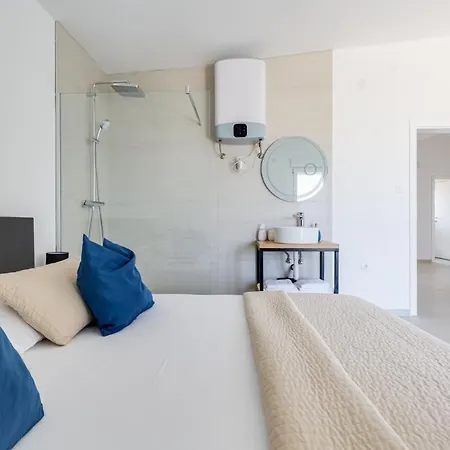 Kotari In Zemunik Gornji - Haus Fuer 10-12 Personen