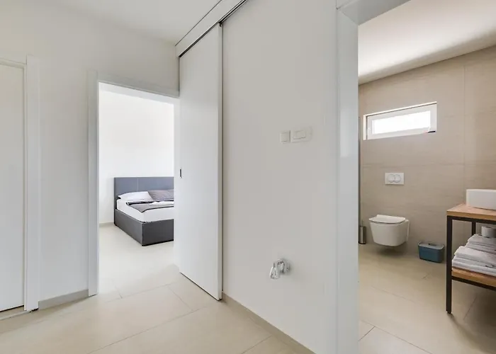 Kotari In Zemunik Gornji - Haus Fuer 10-12 Personen *
